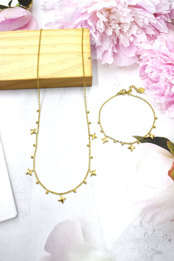 Women's French Fashion Necklaces Online - Bellite