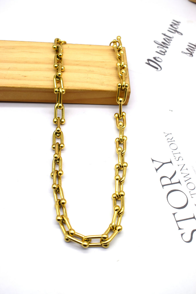 Women's French Fashion Necklaces Online - Bellite