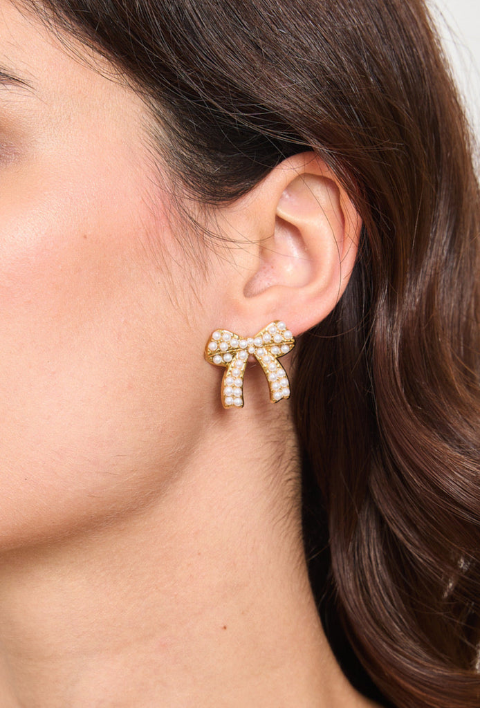Women's French Fashion Earrings Online - Bellite