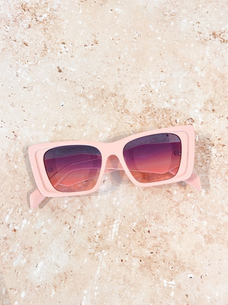 Lou Oversized Cat-Eye Pink Sunglasses