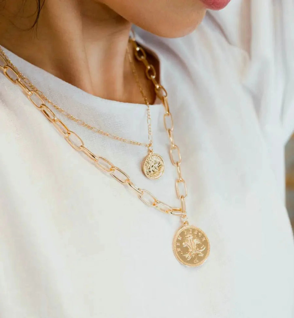 Women's French Fashion Necklaces Online - Bellite