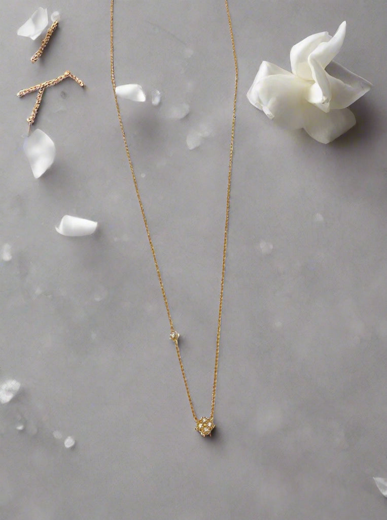 Women's French Fashion Necklaces Online - Bellite