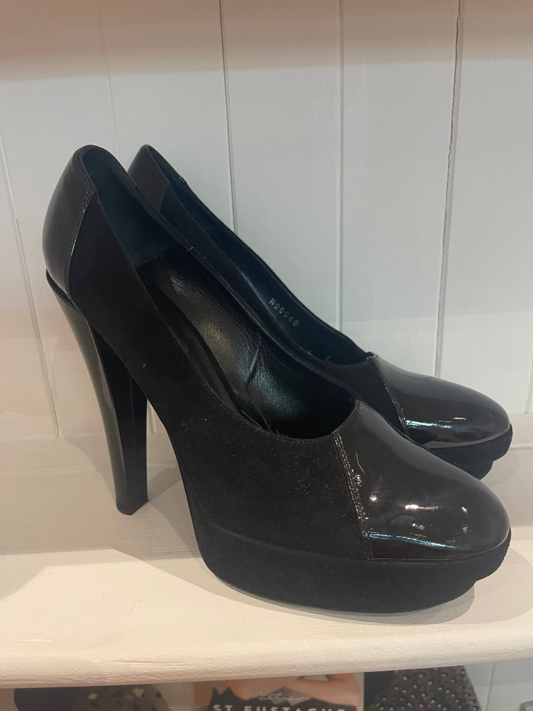 Second hand French Brand Louis Vuitton Heels Pre loved