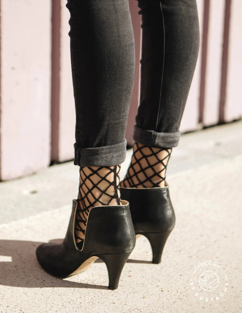 Brooklyn Bridge Black And Transparent Mesh Socks buy shop purchase trendy fashion now stockings french touch made in italy grid crossing X new york architecture pattern patterned